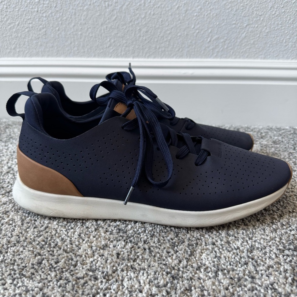 Steve Madden Blue and Brown Sneakers with Sleek Design